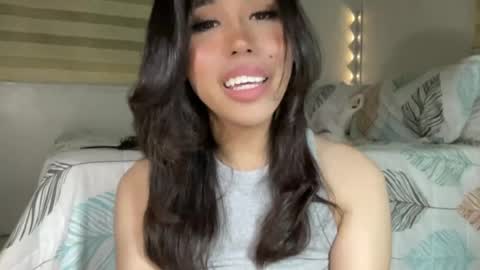 Snapshot of beautiful_lust69 chatting on 07-24-26, 04:27 Sweet Aya online show from 07-24-26, 04:27