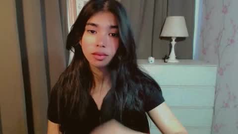 TRIXIE online show from 04-16-26, 02:56