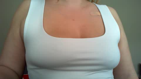 beauty_annyta online show from 03-06-26, 09:50