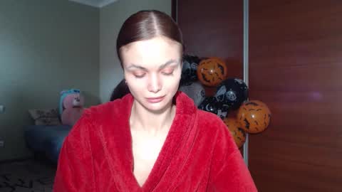 Maria online show from 11-10-25, 07:40
