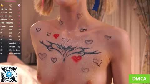 Snapshot of beauty_fuel chatting on 10-31-25, 06:53 Polly online show from 10-31-25, 06:53