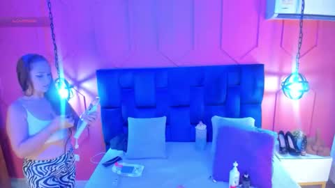 Chantall online show from 11-16-25, 12:22