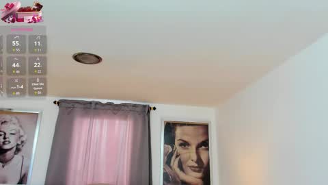 Ariana Reyes online show from 10-01-25, 12:22