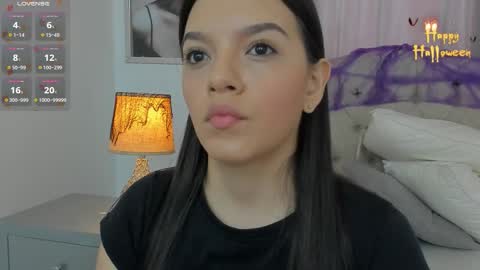 Ariana Reyes online show from 10-22-25, 12:27