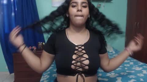 Snapshot of beautyblackpie chatting on 12-01-25, 06:35 Cutie Black Pie online show from 12-01-25, 06:35