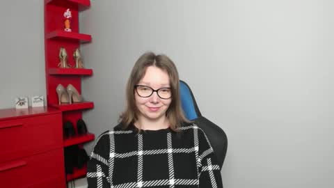 Zoe online show from 03-06-26, 07:49