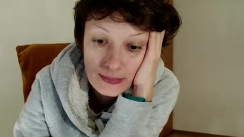 Snapshot of bebacksooon chatting on 01-31-26, 07:11 Raluca online show from 01-31-26, 07:11