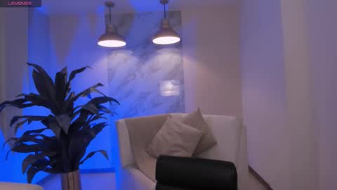 Am Becca online show from 09-24-25, 07:28