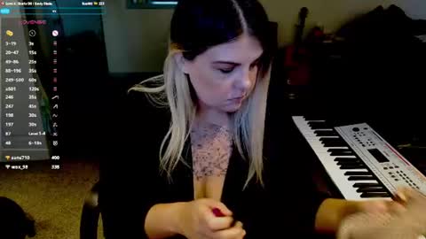 Snapshot of beccalubov chatting on 07-10-26, 02:19 Becca Lubov online show from 07-10-26, 02:19