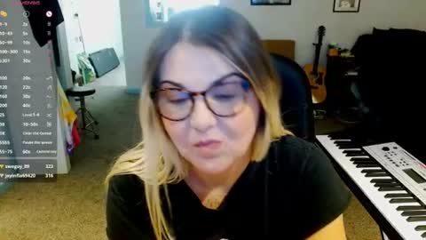 Snapshot of beccalubov chatting on 07-30-26, 06:18 Becca Lubov online show from 07-30-26, 06:18