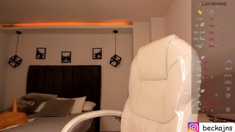 Marzhie online show from 02-19-25, 02:23