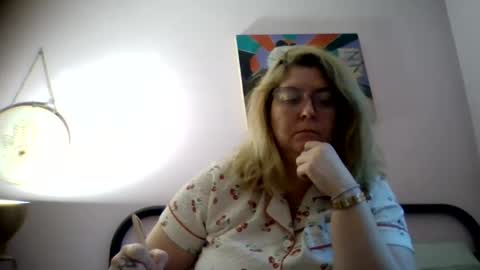 Snapshot of bedbandits chatting on 10-28-25, 12:30 Bedbandits69 online show from 10-28-25, 12:30