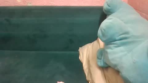 Snapshot of beebaby_xx chatting on 10-23-25, 03:50 beebaby_xx online show from 10-23-25, 03:50