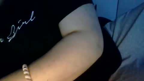 Snapshot of beeinmedeep chatting on 12-29-24, 06:27 beeinmedeep online show from 12-29-24, 06:27