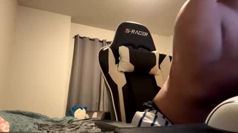 beej4yy305 online show from 04-19-26, 06:46