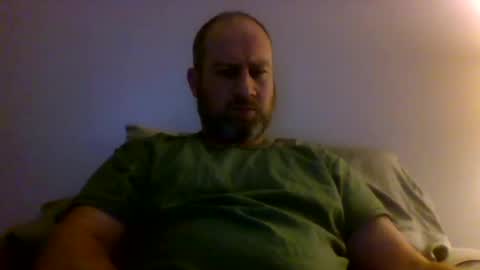 Snapshot of beekstar chatting on 09-24-25, 03:21 beekstar online show from 09-24-25, 03:21