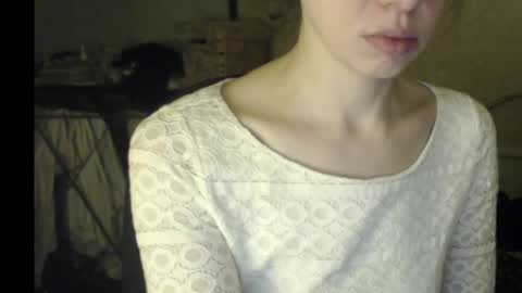 Snapshot of beettydream chatting on 03-11-25, 08:53 BeettyDream online show from 03-11-25, 08:53
