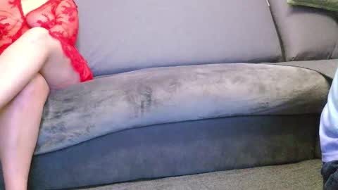 Snapshot of behindcloseddoors39 chatting on 10-17-25, 09:28 behindcloseddoors8 online show from 10-17-25, 09:28