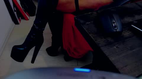 Snapshot of belatrixdomme chatting on 02-14-25, 07:07 BelatrixDomme online show from 02-14-25, 07:07