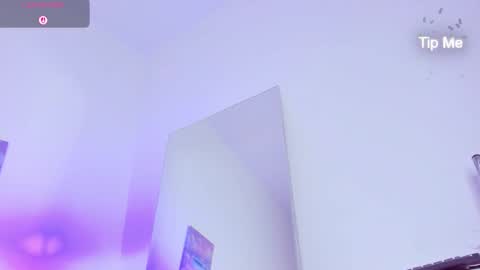 Snapshot of bell_popper chatting on 11-08-25, 11:25 bell_popper online show from 11-08-25, 11:25