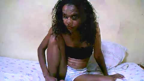 Snapshot of bella193999 chatting on 12-19-24, 08:23 bella193999 online show from 12-19-24, 08:23