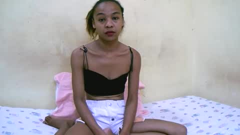 bella193999 online show from 11-17-25, 06:08