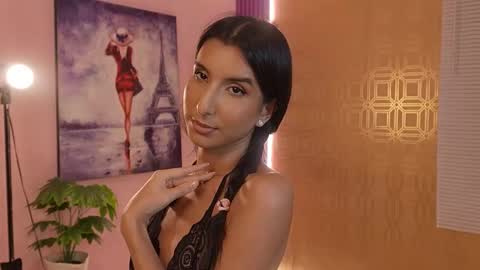 bella19   online show from 11-26-25, 11:06