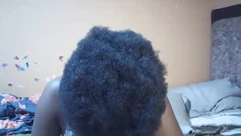 Bella online show from 11-24-25, 04:34