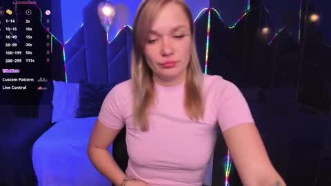 Bella online show from 10-28-25, 05:55