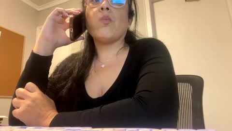 Snapshot of bella_dulce chatting on 02-24-25, 10:25 bella_dulce online show from 02-24-25, 10:25