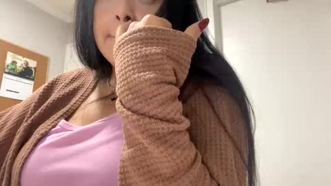 Snapshot of bella_dulce chatting on 11-12-25, 07:03 bella_dulce online show from 11-12-25, 07:03