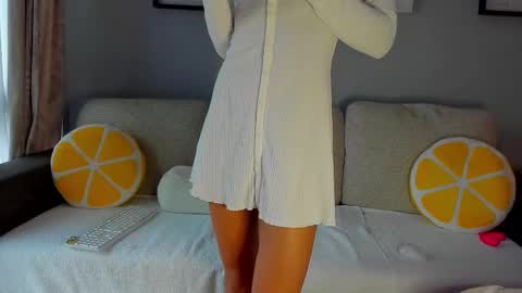 Anna  online show from 10-24-25, 08:33