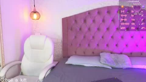 Bella online show from 11-11-25, 04:12