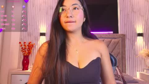 bella_martini_ online show from 04-01-26, 12:17