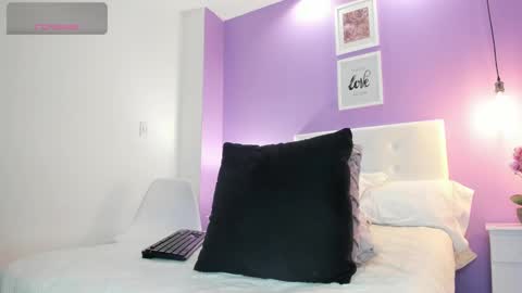 Snapshot of bella_ponce1 chatting on 01-11-25, 05:29 Bella Ponce online show from 01-11-25, 05:29