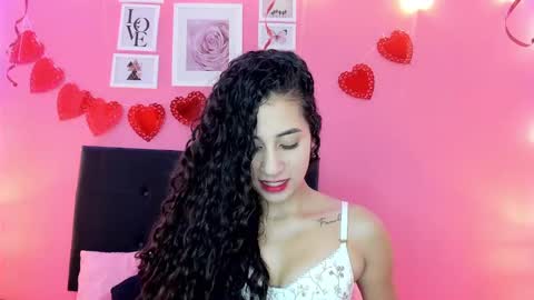 Snapshot of bella_ponce1 chatting on 03-04-25, 02:42 Bella Ponce online show from 03-04-25, 02:42