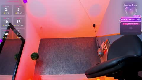 Snapshot of bella_salvatore chatting on 12-14-24, 08:29     online show from 12-14-24, 08:29