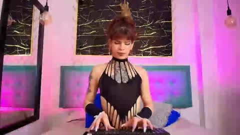 Snapshot of bella_salvatore chatting on 09-09-25, 10:20     online show from 09-09-25, 10:20