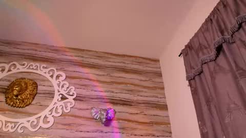 Snapshot of bella_salvatore chatting on 10-04-25, 02:37     online show from 10-04-25, 02:37