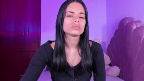 Snapshot of bella_sun_ chatting on 09-28-25, 05:02 Valeria Model Independent online show from 09-28-25, 05:02