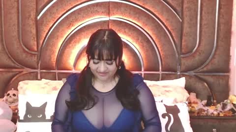  Bella Taylore  online show from 10-06-25, 01:14