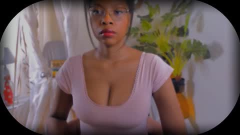 Bellah Blakes-Sarah Scrumptious Lee online show from 09-15-25, 09:15