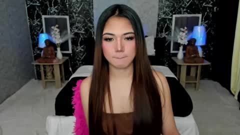 Bella online show from 10-10-25, 06:56