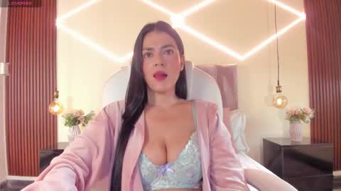 Bella Clair online show from 12-20-25, 02:13