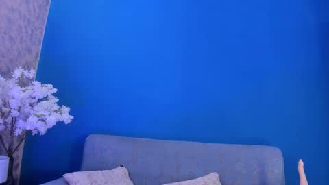 Bella Marie online show from 11-12-25, 12:00