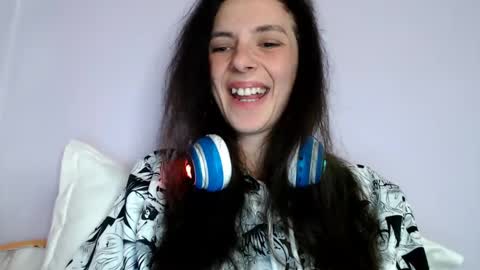 bellaqueen0701 online show from 03-04-25, 01:01