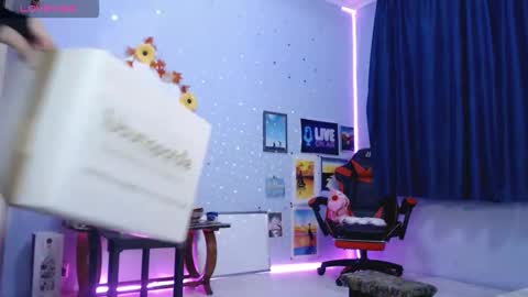 bellaqueen0701 online show from 09-25-25, 05:38