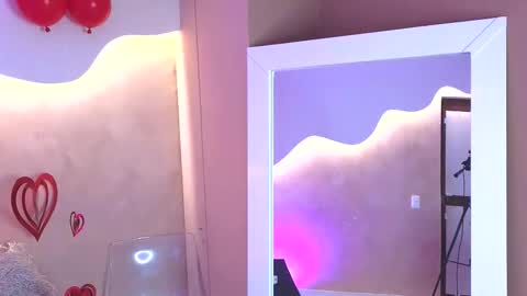 Snapshot of bellarooux chatting on 02-26-26, 11:53 bellarooux online show from 02-26-26, 11:53