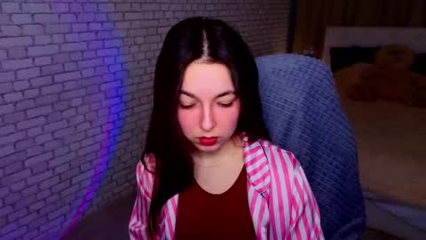 Bella online show from 03-20-26, 05:12