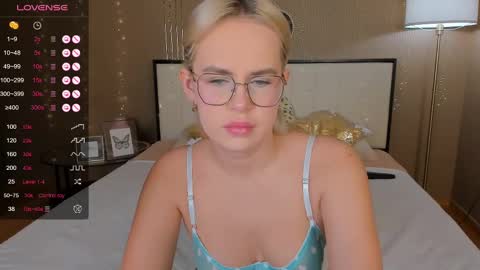 Bella online show from 02-13-25, 12:57